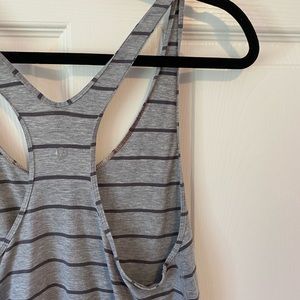 Lululemon workout/yoga tank